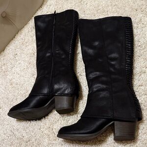 Fergalicious by Fergie black knee high boots 3” size 6 worn few times 17” tall